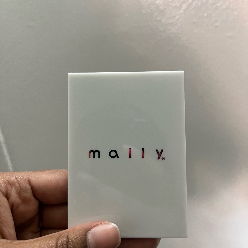 Mally Beauty Makeup Remover and Cheek Color Set - Picture 6 of 8